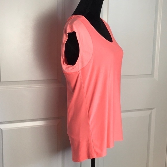 🎉 SALE SALANCE Collection Workout Tee - Picture 3 of 8